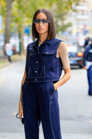 alexandra guerain, navy blue look, navy blue jacket, navy blue shirt, navy blue pants, sleeveless jacket, sleeveless shirt, blue sunglasses, futurist shape sunglasses, nude top, fashion week, frenchystyle, FW, jonathan paciullo, street style, vertical, full length, MFW, MILAN, SPRING SUMMER 2020, SS 20