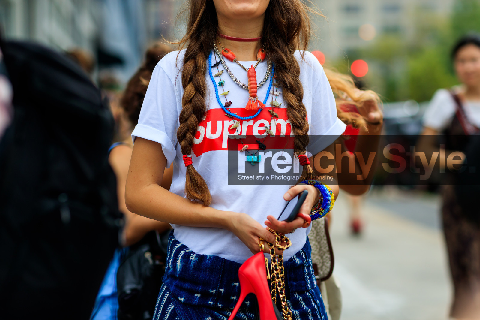 atmosphere details, blue skirt, bracelet, braids, detail, fashion week, frenchystyle, fun jewelry, FW, horizontal, iphone, jonathan paciullo, multicolor, necklace, NEW YORK, NYFW, printed skirt, rings, SPRING SUMMER 2017, SS 17, street style, striped skirt, supreme, white t shirt, woman
