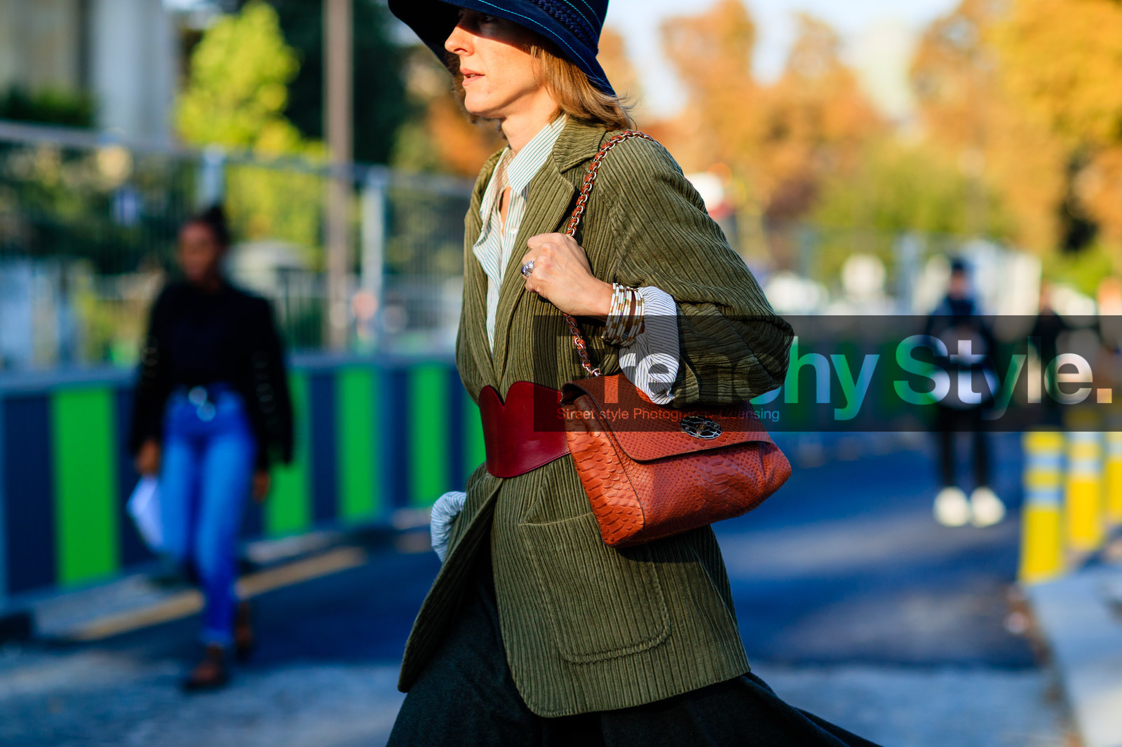 atmosphere details, corduroy, detail, fashion week, frenchystyle, FW, green jacket, horizontal, jonathan paciullo, leather bag, leather belt, orange bag, PARIS, PFW, red belt, SPRING SUMMER 2017, SS 17, street style