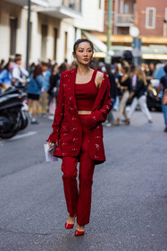 blazer, Jessica Wang, maxmara look, printed blazer, red blazer, red look, red monochrome, red pants, red shoes, red suit, red top, fashion week, frenchystyle, FW, jonathan paciullo, street style, MFW, MILAN, SPRING SUMMER 2022, SS 22, vertical, full length