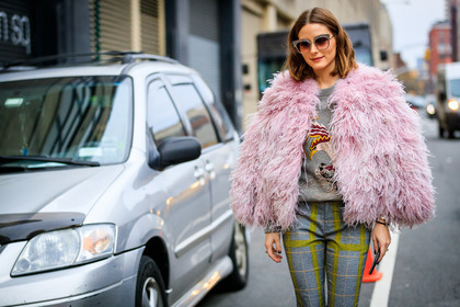 checked, checked pants, fur jacket, graphic pants, grey pants, grey sweater, pink fur, pink jacket, plaid, printed pants, printed sweater, sunglasses, trousers, street style, jonathan paciullo, FW, frenchystyle, fashion week, NYFW, NEW YORK, AUTUMN WINTER 2018-2019, AW 18-19, FALL WINTER 2018-2019, FW 18-19, atmosphere details, horizontal, detail, olivia palermo