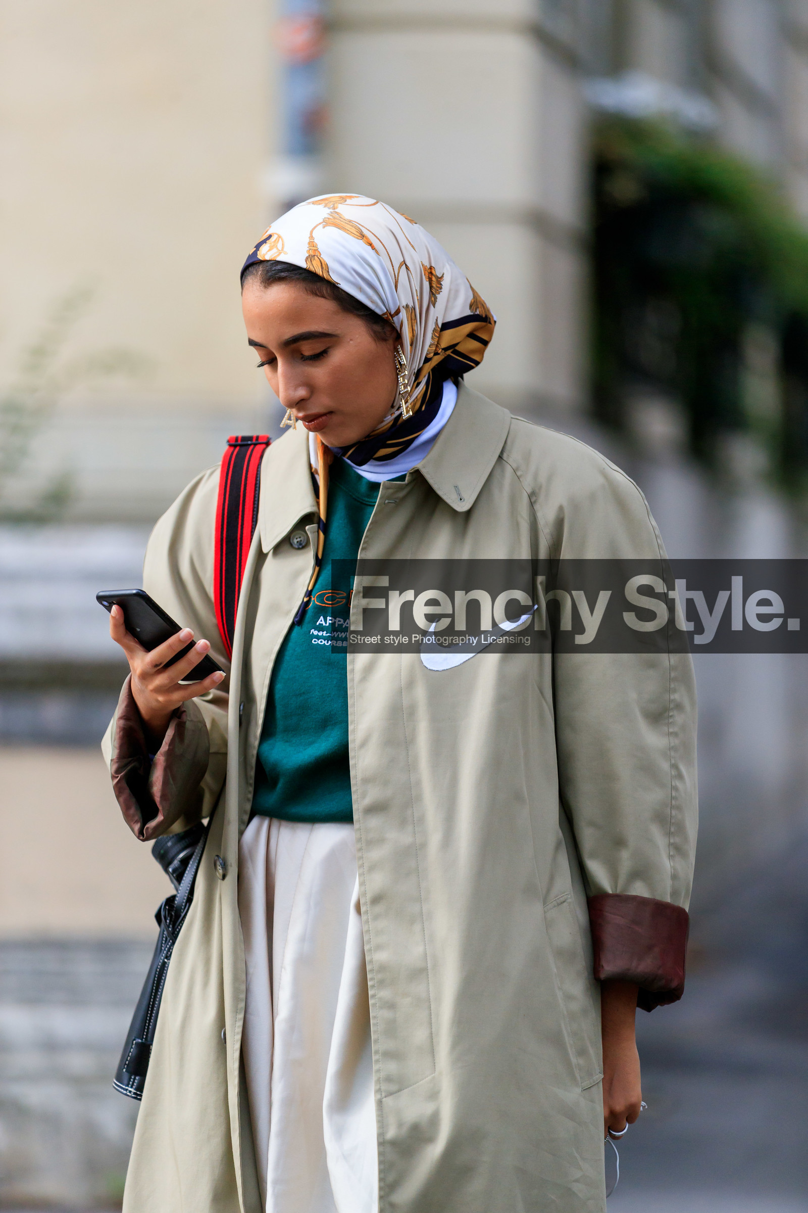 nike shoes, nike jacket, light beige trench coat, hair scarf, white scarf, silk scarf, floral printed scarf, chanel earrings, green sweatshirt, PARIS, PFW, SPRING SUMMER 2020, SS 20, fashion week, frenchystyle, FW, jonathan paciullo, street style, vertical, atmosphere details, detail