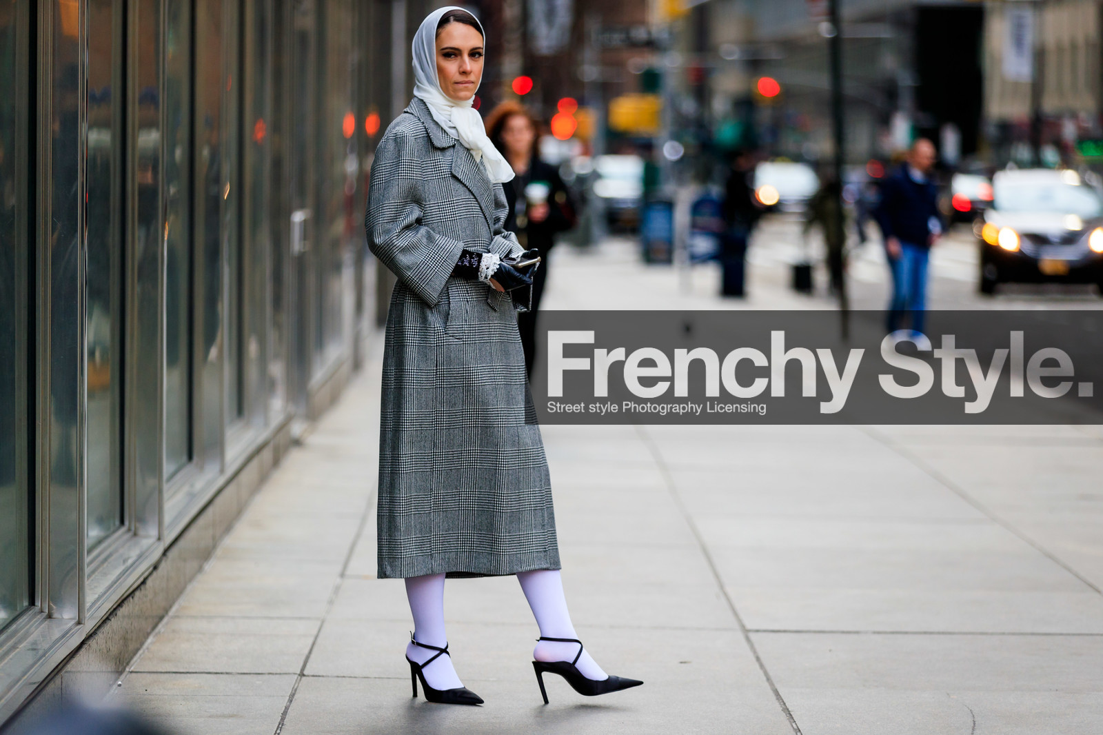black shoes, grey coat, headscarf, high heels, leather shoes, tights, white scarf, street style, jonathan paciullo, frenchystyle, NYFW, NEW YORK, AUTUMN WINTER 2019-2020, AW 19-20, FALL WINTER 2019-2020, FW 19-20, FW, fashion week, atmosphere details, horizontal, full length
