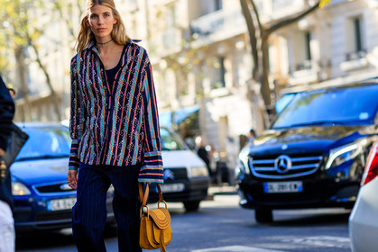 atmosphere details, chloe, choker, detail, embroidered shirt, fashion week, frenchystyle, FW, graphic shirt, horizontal, jonathan paciullo, leather bag, navy pants, necklace, PARIS, pearls, PFW, printed pants, printed shirt, SPRING SUMMER 2017, SS 17, street style, striped pants, striped shirt, trousers, veronika heilbrunner, yellow bag