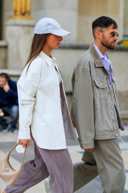 alice & j.s, alice barbier, JS roques, white cap, white leather jacket, white leather shirt, lacoste cap, sportswear, jogging pants, purple pants, prada bag, light beige bag, white top, cropped top, rayban sunglasses, fashion week, frenchystyle, FW, jonathan paciullo, street style, SPRING SUMMER 2020, SS 20, PFW, PARIS, vertical, atmosphere details, detail