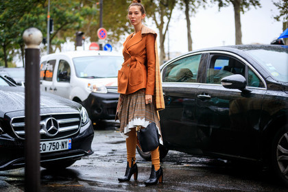 orange jacket, orange boots, black leather boots, high boots, wrap skirt, checked skirt, checked scarf, woolen scarf, striped skirt, brown skirt, plaid skirt, estelle pigault, fashion week, frenchystyle, FW, jonathan paciullo, street style, SPRING SUMMER 2020, SS 20, PFW, PARIS, horizontal, atmosphere details, full length