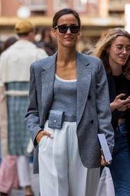 Alexandra Riviere, belt bag, blazer, croco belt, grey belt, grey blazer, grey top, sunglasses, tartan blazer, white pants, fashion week, frenchystyle, FW, jonathan paciullo, street style, MFW, MILAN, SPRING SUMMER 2022, SS 22, vertical, atmosphere details, detail