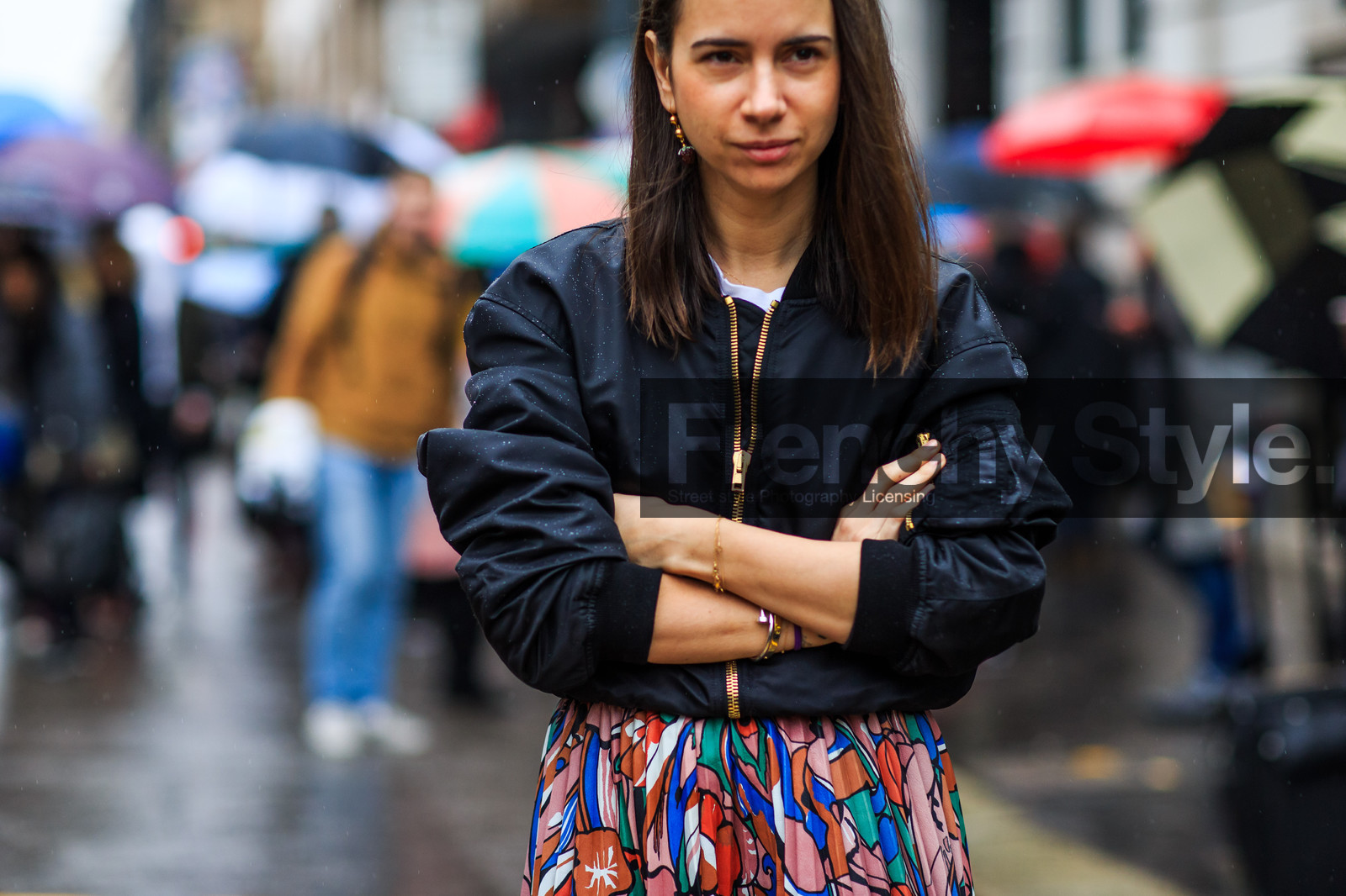 atmosphere details, AUTUMN WINTER 2016-2017, AW 16-17, back detail, black jacket, bomber jacket, detail, FALL WINTER 2016-2017, fashion week, frenchystyle, FW, FW 16-17, graphic skirt, horizontal, jonathan paciullo, LFW, LONDON, MENSWEAR, multicolor skirt, natasha goldenberg, pleated skirt, printed skirt, red skirt, street style, zip
