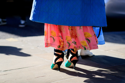 black shoes, blue coat, floral, flowers, graphic skirt, green shoes, high heels, leather shoes, pink skirt, printed skirt, street style, jonathan paciullo, FW, frenchystyle, fashion week, LFW, LONDON, AUTUMN WINTER 2018-2019, AW 18-19, FALL WINTER 2018-2019, FW 18-19, horizontal, atmosphere details, detail