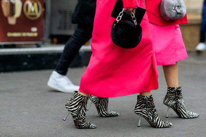 Ami and Aya Suzuki, black bag, fur bag, hand bag, silvered chain strap bag, animal print shoes, animal printed boots, fur boots, low boots, high heels boots, pink skirt, long skirt, fashion week, frenchystyle, FW, jonathan paciullo, street style, SPRING SUMMER 2020, SS 20, PFW, PARIS, horizontal, atmosphere details, detail