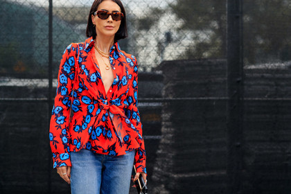 blue denim, brittany xavier, denim pants, floral, flowers, jeans, necklace, printed shirt, red bag, red shirt, sunglasses, trousers, street style, jonathan paciullo, FW, frenchystyle, fashion week, NEW YORK, NYFW, SPRING SUMMER 2020, SS 20, horizontal, atmosphere details, detail