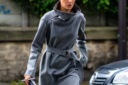 atmosphere details, detail, fashion week, frenchystyle, FW, grey dress, horizontal, jo ellison, jonathan paciullo, PARIS, PFW, SPRING SUMMER 2017, SS 17, street style