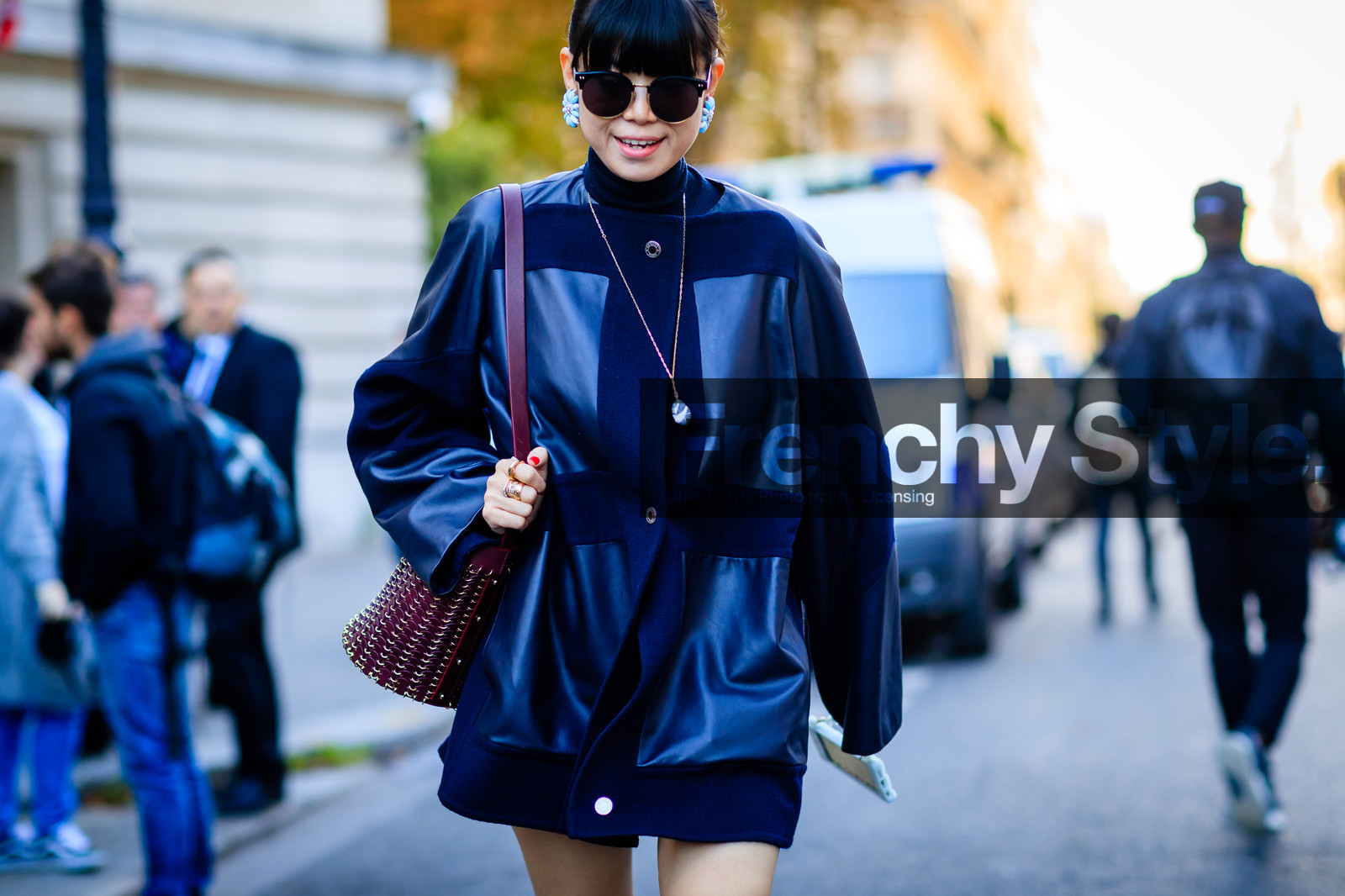 atmosphere details, black jacket, bordeaux, burgundy, detail, fashion week, frenchystyle, FW, horizontal, jonathan paciullo, leaf greener, leather bag, leather jacket, PARIS, PFW, red bag, SPRING SUMMER 2017, SS 17, street style, studded bag, sunglasses