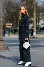 regina anikiy, black shirt, black pants, checked pants, checked shirt, strassed shirt, strassed pants, white leather boots, white leather bag, black leather boots, bicolor boots, kitten heels boots, hand bag, quilted bag, chanel bag, chanel boots, chanel shirt, chanel pants, fashion week, frenchystyle, FW, jonathan paciullo, street style, PFW, PARIS, vertical, full length