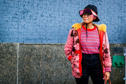 black denim, black hat, denim pants, fur jacket, fuschia, graphic jacket, graphic sweater, jeans, miu miu, pink fur, pink jacket, printed jacket, printed sweater, red, red sweater, shearling, sunglasses, trousers, street style, jonathan paciullo, FW, frenchystyle, fashion week, NYFW, NEW YORK, AUTUMN WINTER 2018-2019, AW 18-19, FALL WINTER 2018-2019, FW 18-19, atmosphere details, horizontal, detail, leaf greener
