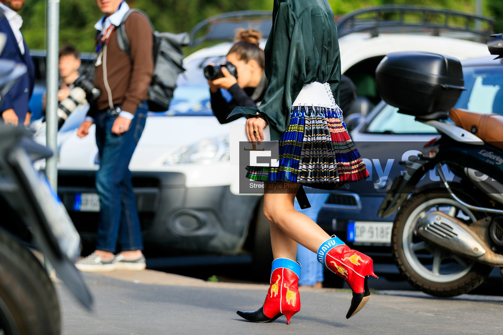 pleated skirt, white leather belt, checked skirt, multicolor skirt, blue skirt, red skirt, plaid skirt, miu miu boots, red leather boots, cowboy boots, close up detail, silk blouse, dark green shirt, fashion week, frenchystyle, FW, jonathan paciullo, street style, horizontal, atmosphere details, detail, MFW, MILAN, SPRING SUMMER 2020, SS 20