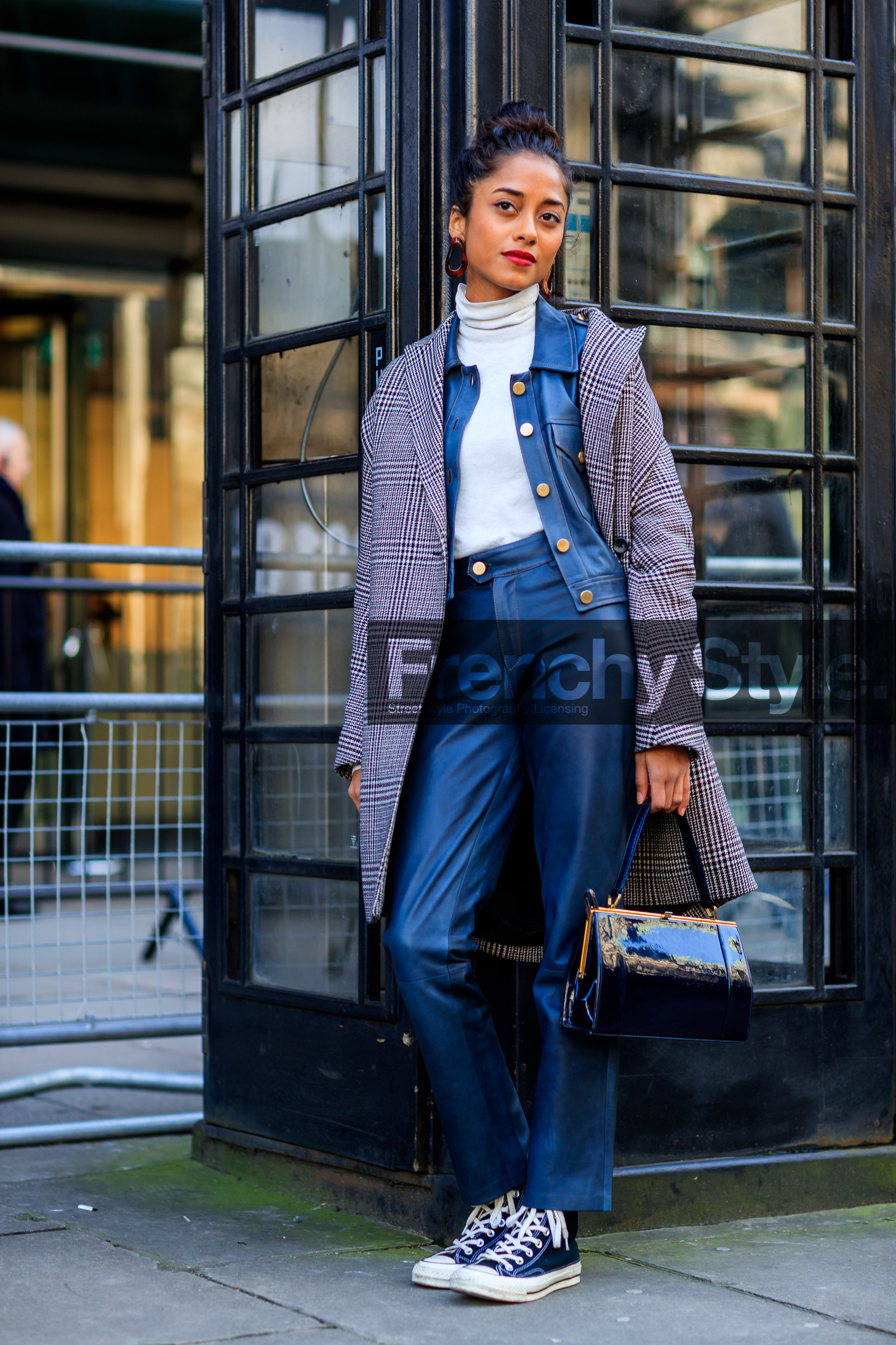 blue bag, blue jacket, blue pants, blue sneakers, checked, converse, earrings, graphic jacket, grey coat, houndstooth pattern, leather bag, leather jacket, leather pants, leather shoes, plaid, printed jacket, red lips, trousers, white turtleneck, fashion week, frenchystyle, FW, jonathan paciullo, street style, LFW, LONDON, AUTUMN WINTER 2018-2019, AW 18-19, FALL WINTER 2018-2019, FW 18-19, vertical, full length
