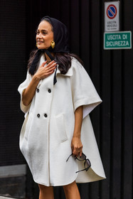 Anna Vitiello, black hood, earrings, gold earrings, hood, maxmara look, oversized coat, oversized sunglasses, sunglasses, white coat, fashion week, frenchystyle, FW, jonathan paciullo, street style, MFW, MILAN, SPRING SUMMER 2022, SS 22, vertical, atmosphere details, detail
