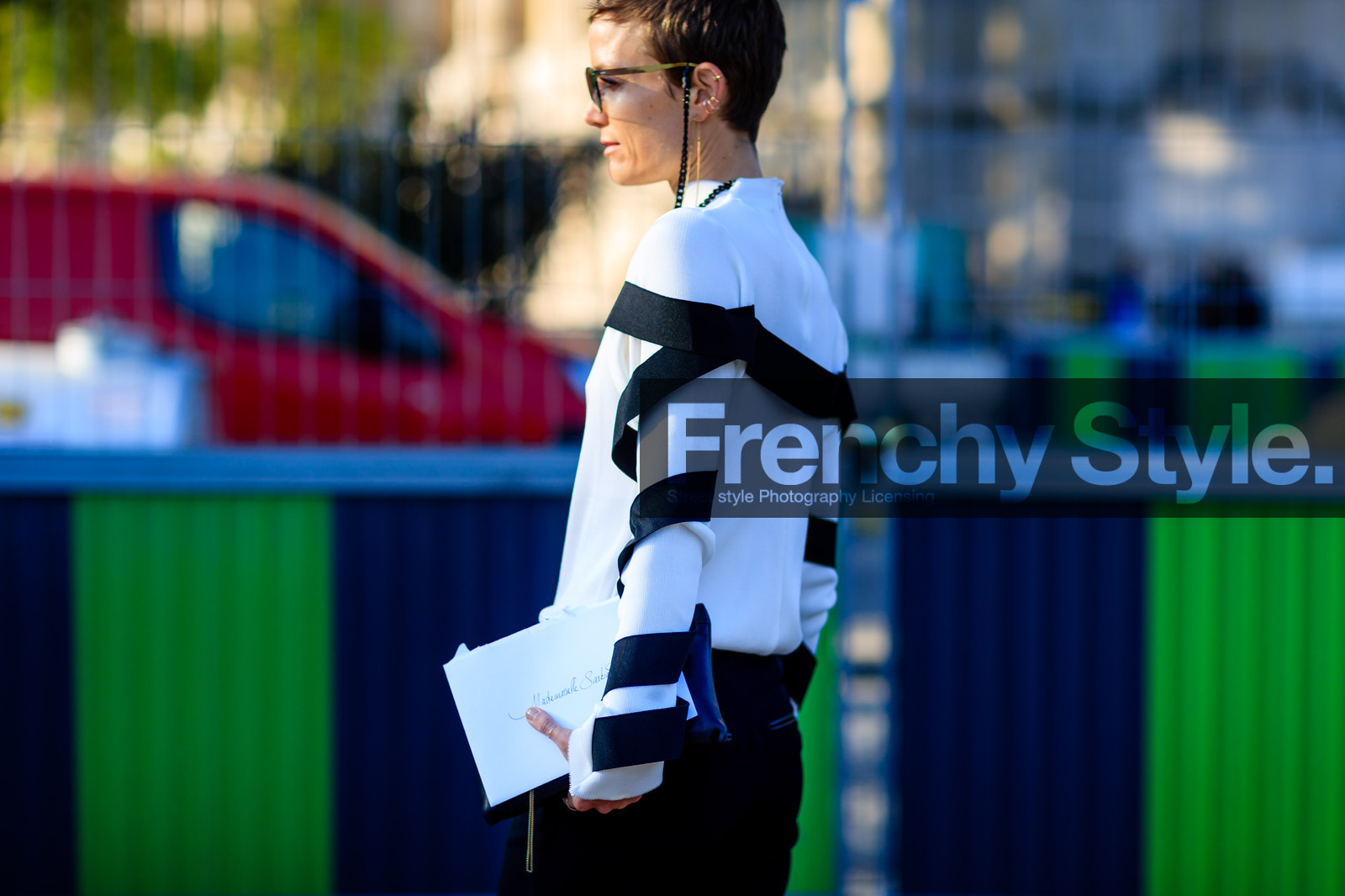 atmosphere details, black and white, black pants, detail, fashion week, frenchystyle, FW, geometric, graphic top, horizontal, jonathan paciullo, PARIS, PFW, SPRING SUMMER 2017, SS 17, street style, sunglasses, trousers, white top