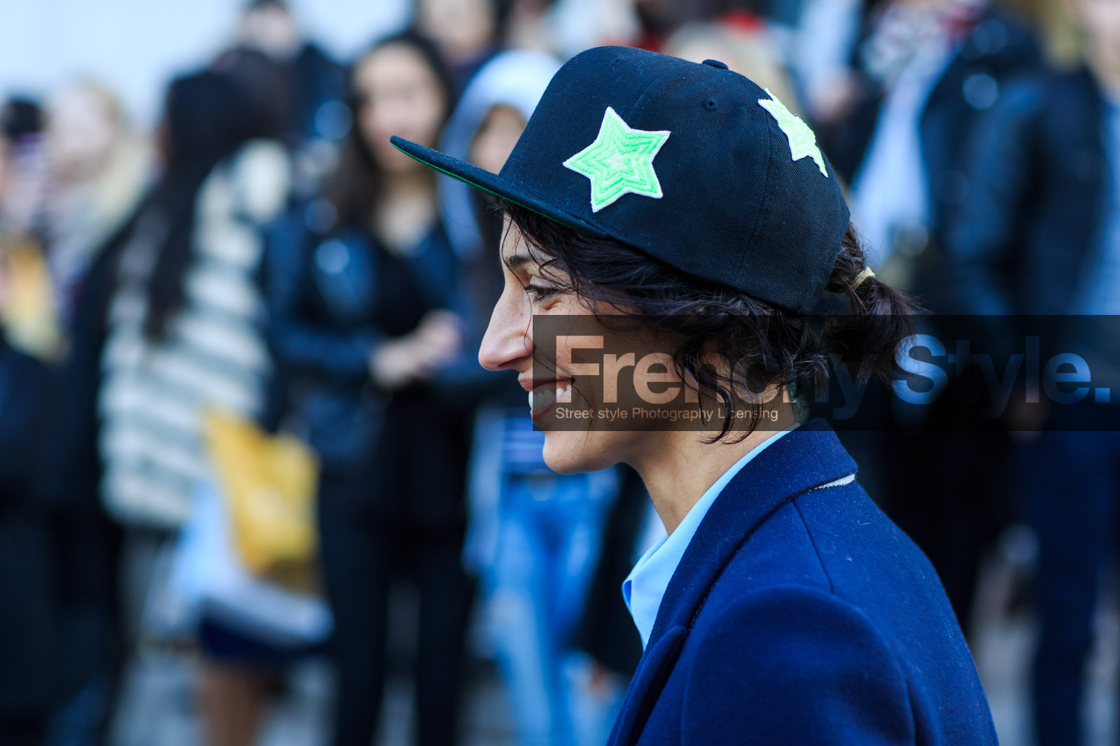 atmosphere details, AUTUMN WINTER 2016-2017, AW 16-17, black cap, blue coat, detail, FALL WINTER 2016-2017, fashion week, frenchystyle, FW, FW 16-17, horizontal, jonathan paciullo, navy jacket, PARIS, PFW, stars, street style, yasmine sewell
