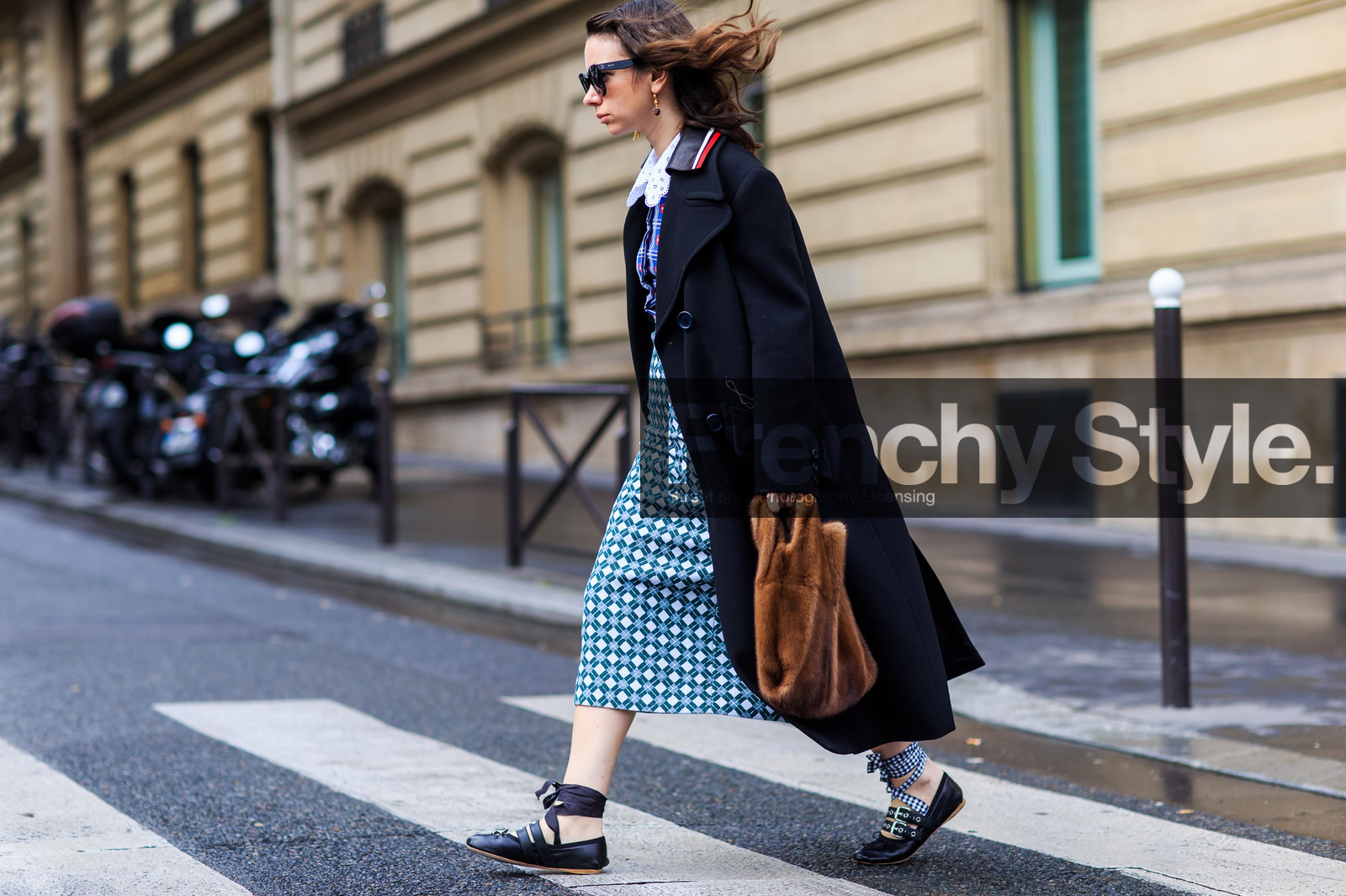 atmosphere details, AUTUMN WINTER 2016-2017, AW 16-17, ballerinas, black coat, black shoes, brown bag, FALL WINTER 2016-2017, fashion week, frenchystyle, full length, fun bag, fur bag, FW, FW 16-17, graphic skirt, horizontal, jonathan paciullo, leather shoes, miu miu, natasha goldenberg, overcoat, PARIS, PFW, printed skirt, street style, sunglasses
