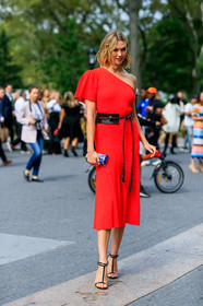 asymetric, black belt, black shoes, blue bag, high heels, karlie kloss, leather shoes, mini bag, model, one shoulder, red dress, street style, jonathan paciullo, FW, frenchystyle, fashion week, NEW YORK, NYFW, SPRING SUMMER 2020, SS 20, vertical, full length
