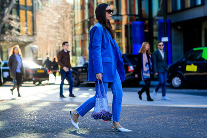 blazer, blue bag, blue denim, blue jacket, denim pants, fishnet, high heels, jeans, leather shoes, sunglasses, trousers, white shoes, street style, jonathan paciullo, FW, frenchystyle, fashion week, LFW, LONDON, AUTUMN WINTER 2018-2019, AW 18-19, FALL WINTER 2018-2019, FW 18-19, horizontal, atmosphere details, full length, erika boldrin