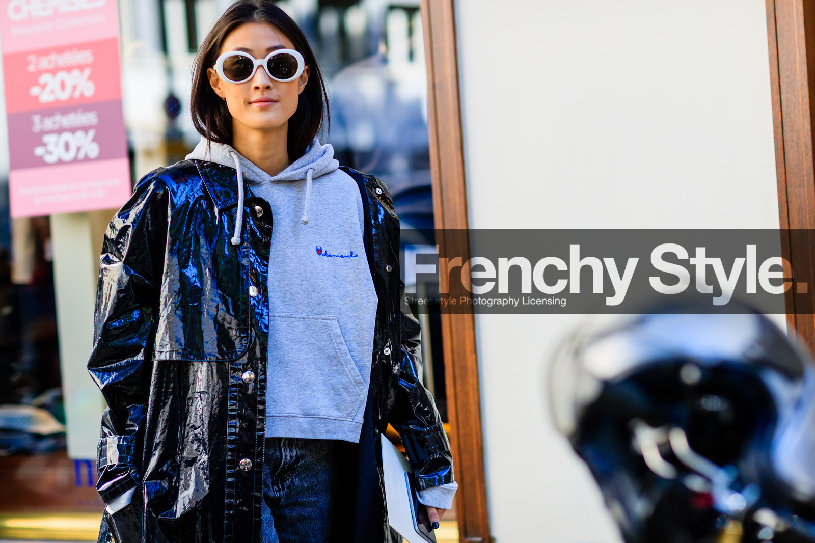 atmosphere details, black coat, blue denim, denim pants, detail, fashion week, frenchystyle, FW, grey sweater, hoodie, horizontal, jeans, jonathan paciullo, justine lee, leather coat, PARIS, PFW, SPRING SUMMER 2017, SS 17, street style, trousers, varnished leather coat, vêtements