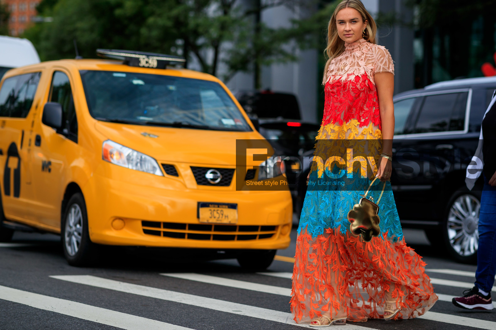 chanel, floral, flowers, gold bag, graphic dress, high heels, lace, leather shoes, multicolor dress, nina suess, printed dress, see through, shiny bag, simone rocha, street style, jonathan paciullo, FW, frenchystyle, fashion week, NEW YORK, NYFW, SPRING SUMMER 2020, SS 20, horizontal, atmosphere details, full length