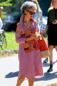 dior sunglasses, scale sunglasses, studs sunglasses, red dress, red shirt, dress shirt, striped dress, striped shirt, openwork shirt, wax printed dress, wax printed shirt, shopping bag, straw bag, fashion week, frenchystyle, FW, jonathan paciullo, street style, vertical, atmosphere details, detail, MFW, MILAN, SPRING SUMMER 2020, SS 20
