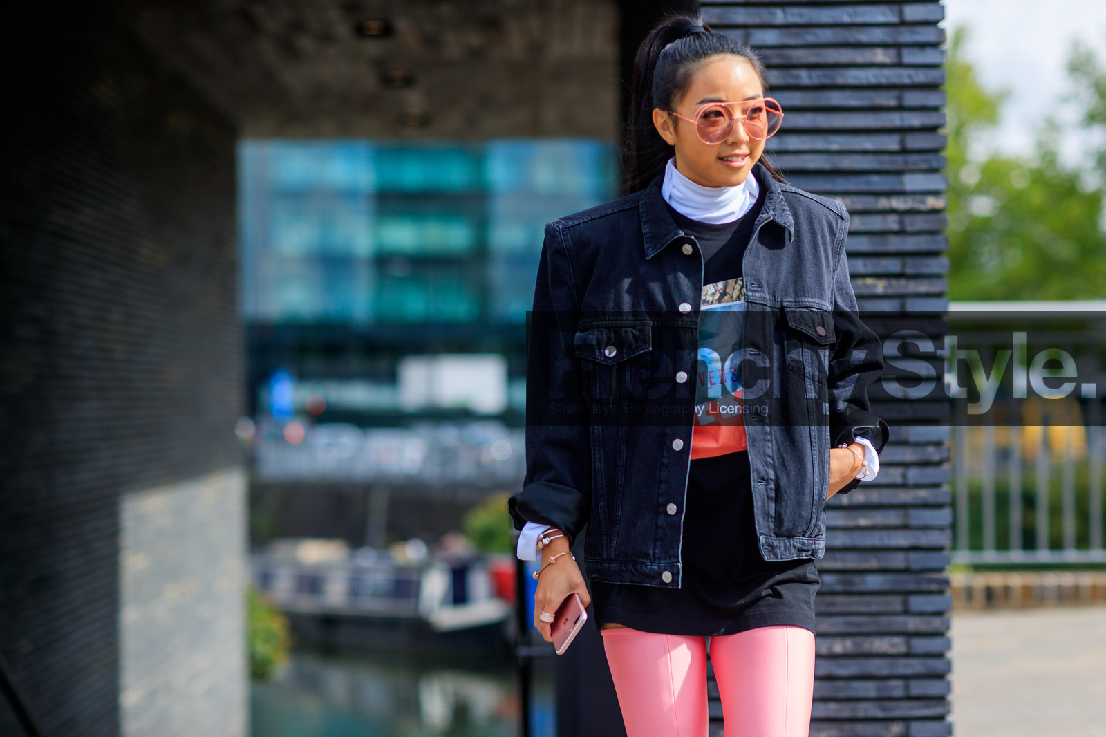 atmosphere details, balenciaga, black denim, black jacket, black sweater, blazer, denim jacket, detail, fashion week, frenchystyle, FW, horizontal, jonathan paciullo, LFW, LONDON, pink shoes, printed sweater, SPRING SUMMER 2018, SS 18, street style, tights, versace, yuwei zhangzou, yuyu zhangzou