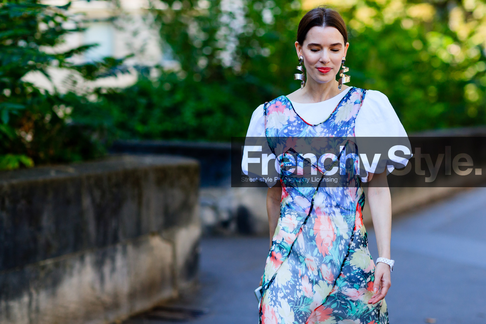 atmosphere details, blue dress, detail, earrings, fashion week, frenchystyle, FW, horizontal, jonathan paciullo, PARIS, PFW, printed dress, see through, SPRING SUMMER 2017, SS 17, street style, white shirt