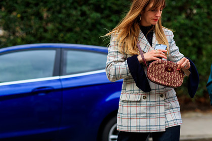 blazer, checked, christian dior, graphic bag, graphic jacket, leather bag, monogram, plaid, printed bag, printed jacket, red bag, white jacket, street style, jonathan paciullo, FW, frenchystyle, fashion week, LFW, LONDON, AUTUMN WINTER 2018-2019, AW 18-19, FALL WINTER 2018-2019, FW 18-19, horizontal, atmosphere details, detail