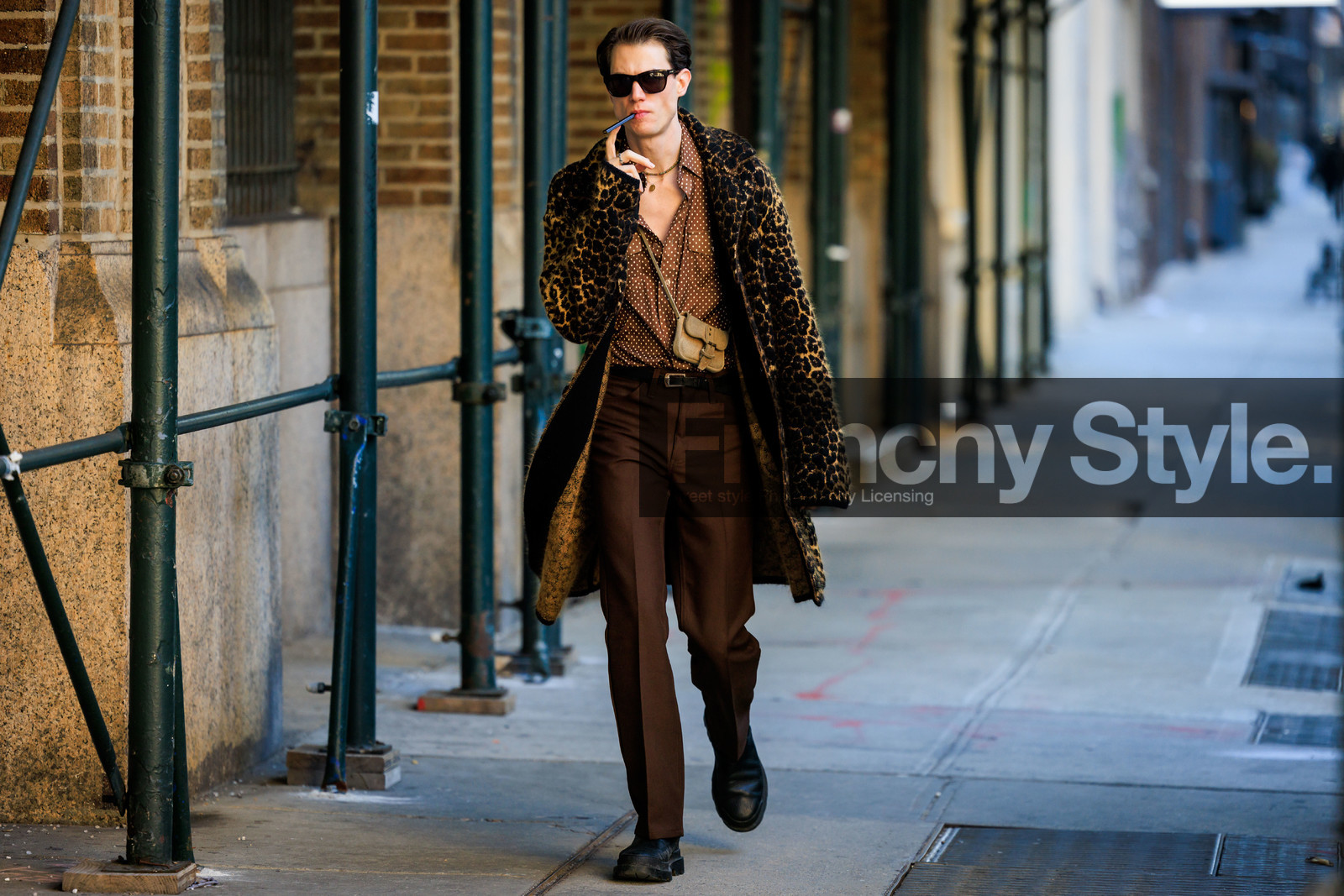 leopard printed coat, menswear, straight brown trousers, black blucked belt, black sun glasses, chunky black shoes, dotted silk brown shirt, mini suede beige bag, golden necklace, fashion week, frenchystyle, FW, jonathan paciullo, street style, NYFW, NEW YORK, AUTUMN WINTER 2022-2023, FALL WINTER 2022_2023, FW 22-23, atmosphere details, horizontal, full length