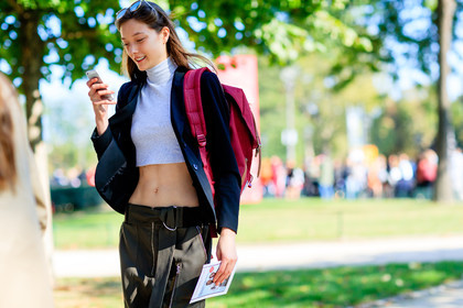 atmosphere details, backpack, blazer, crop top, detail, fashion week, frenchystyle, FW, green pants, horizontal, jonathan paciullo, leather bag, model, PARIS, PFW, red bag, SPRING SUMMER 2017, SS 17, street style, trousers, white top, yumi lambert