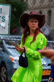 black bag, brown hat, courtney trop, green dress, leather bag, neon, street style, jonathan paciullo, FW, frenchystyle, fashion week, NEW YORK, NYFW, SPRING SUMMER 2020, SS 20, vertical, detail, atmosphere details