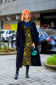 irene kim, yellow dress, striped dress, black dress, zebra printed dress, long dress, blue top, bicolor dress, bicolor top, monogrammed top, monogrammed boots, black coat, green leather bag, animal skin bag, mini bag, hand bag, black polish boots, high boots, high heels boots, marine serre top, marine serre boots, multi necklace, silver necklace, golden earrings, golden necklace, chanel necklace, dangling earrings, technical fabric top, marine serre dress, fashion week, frenchystyle, FW, jonathan paciullo, street style, PFW, PARIS, AUTUMN WINTER 2020-2021, FALL WINTER 2020-2021, FW 20-21, vertical, full length