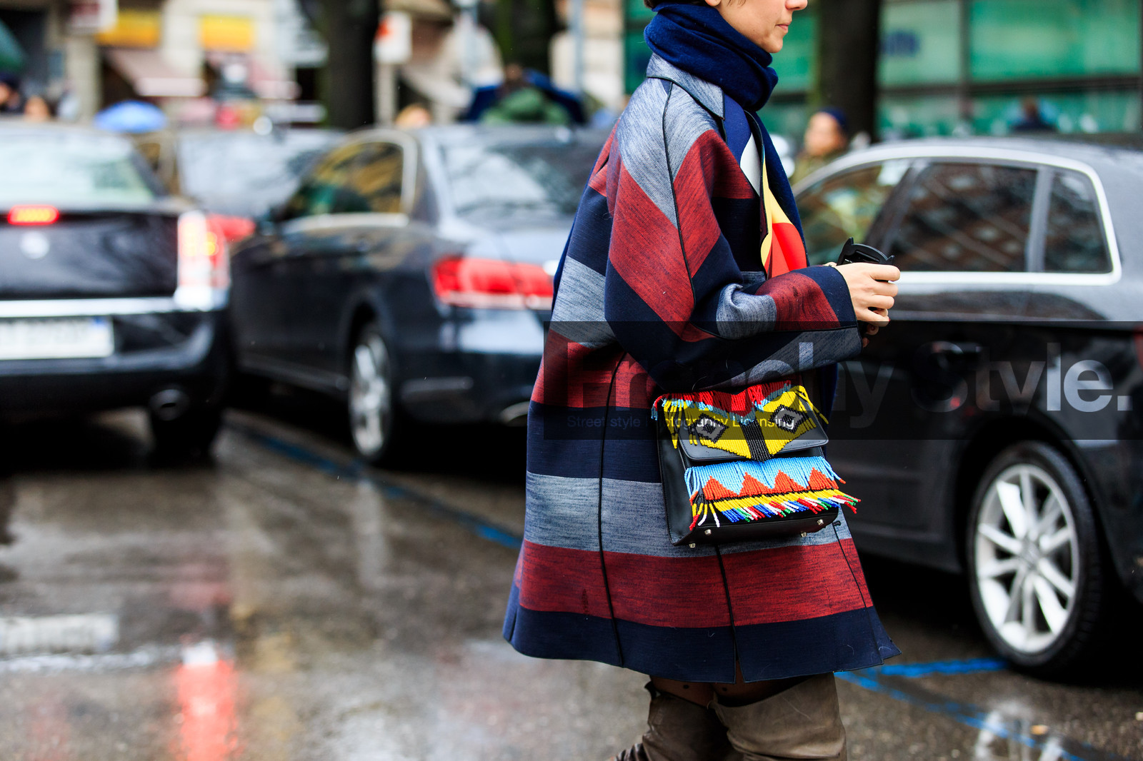atmosphere details, AUTUMN WINTER 2016-2017, AW 16-17, blue, blue scarf, detail, embroidered bag, FALL WINTER 2016-2017, fashion week, frenchystyle, FW, FW 16-17, geometric, graphic bag, graphic jacket, grey, horizontal, jonathan paciullo, LFW, LONDON, MENSWEAR, monster, multicolor, multicolor bag, multicolor jacket, navy, pearls, red, street style, striped jacket, stripes, turquoise, yellow