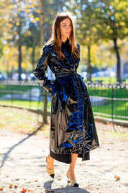 beige shoes, black coat, chanel, fashion week, frenchystyle, full length, FW, Giorgia Tordini, high heels, jonathan paciullo, leather coat, leather shoes, PARIS, PFW, SPRING SUMMER 2017, SS 17, street style, varnished leather coat, vertical