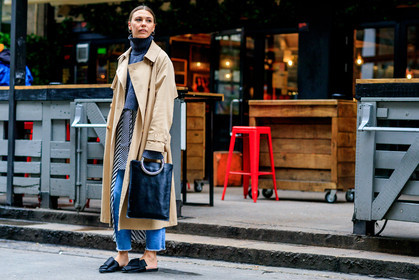 atmosphere details, AUTUMN WINTER 2017-2018, AW 17-18, beige coat, black bag, black mules, black shoes, blue denim, denim pants, FALL WINTER 2017-2018, fashion week, felicity kay, frenchystyle, full length, FW, FW 17-18, geometric, graphic shirt, grey sweater, horizontal, jeans, jonathan paciullo, leather bag, LFW, LONDON, printed shirt, street style, striped shirt, trench coat, trousers