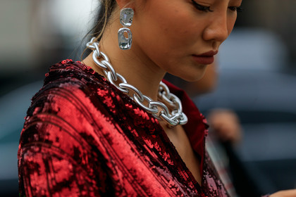 bun, earrings, glitter, necklace, red top, sequined top, street style, jonathan paciullo, FW, frenchystyle, fashion week, NEW YORK, NYFW, SPRING SUMMER 2020, SS 20, horizontal, atmosphere details, detail