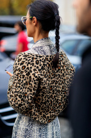 leopard printed pullover, beige pullover, animal print dress, light grey dress, back details, fashion week, frenchystyle, FW, jonathan paciullo, street style, SPRING SUMMER 2020, SS 20, PFW, PARIS, vertical, atmosphere details, detail