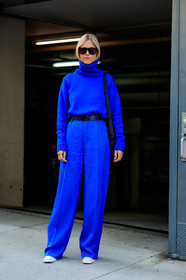 black bag, black belt, blue pants, blue sweater, leather bag, leather shoes, linda tol, sunglasses, trousers, turtleneck sweater, white shoes, street style, jonathan paciullo, FW, frenchystyle, fashion week, NEW YORK, NYFW, SPRING SUMMER 2020, SS 20, vertical, full length