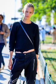 black pants, black sweater, detail, fashion week, frenchystyle, FW, jonathan paciullo, lexi boling, model, PARIS, PFW, SPRING SUMMER 2017, SS 17, street style, trousers, vertical