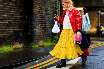 black shoes, blue bag, floral, flowers, graphic skirt, leather bag, leather coat, leather shoes, polka dot, printed skirt, red coat, white bag, white sweater, yellow skirt, street style, jonathan paciullo, FW, frenchystyle, fashion week, LFW, LONDON, AUTUMN WINTER 2018-2019, AW 18-19, FALL WINTER 2018-2019, FW 18-19, horizontal, atmosphere details, detail, jessie bush