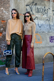 diletta bonaiuti, erika boldrin, animal print shoes, beige pullover, beige sweatshirt, black leather bag, blue slippers, burgundy skirt, celine sunglasses, chain necklace, golden necklace, hand bag, high boots, kaki pants, kitten heels slippers, leather skirt, long skirt, loose sweatshirt, low necked pullover, multi pocket pants, split skirt, wandler bag, white sunglasses, yellow slippers, fashion week, frenchystyle, FW, jonathan paciullo, street style, vertical, full length, MFW, MILAN, SPRING SUMMER 2020, SS 20