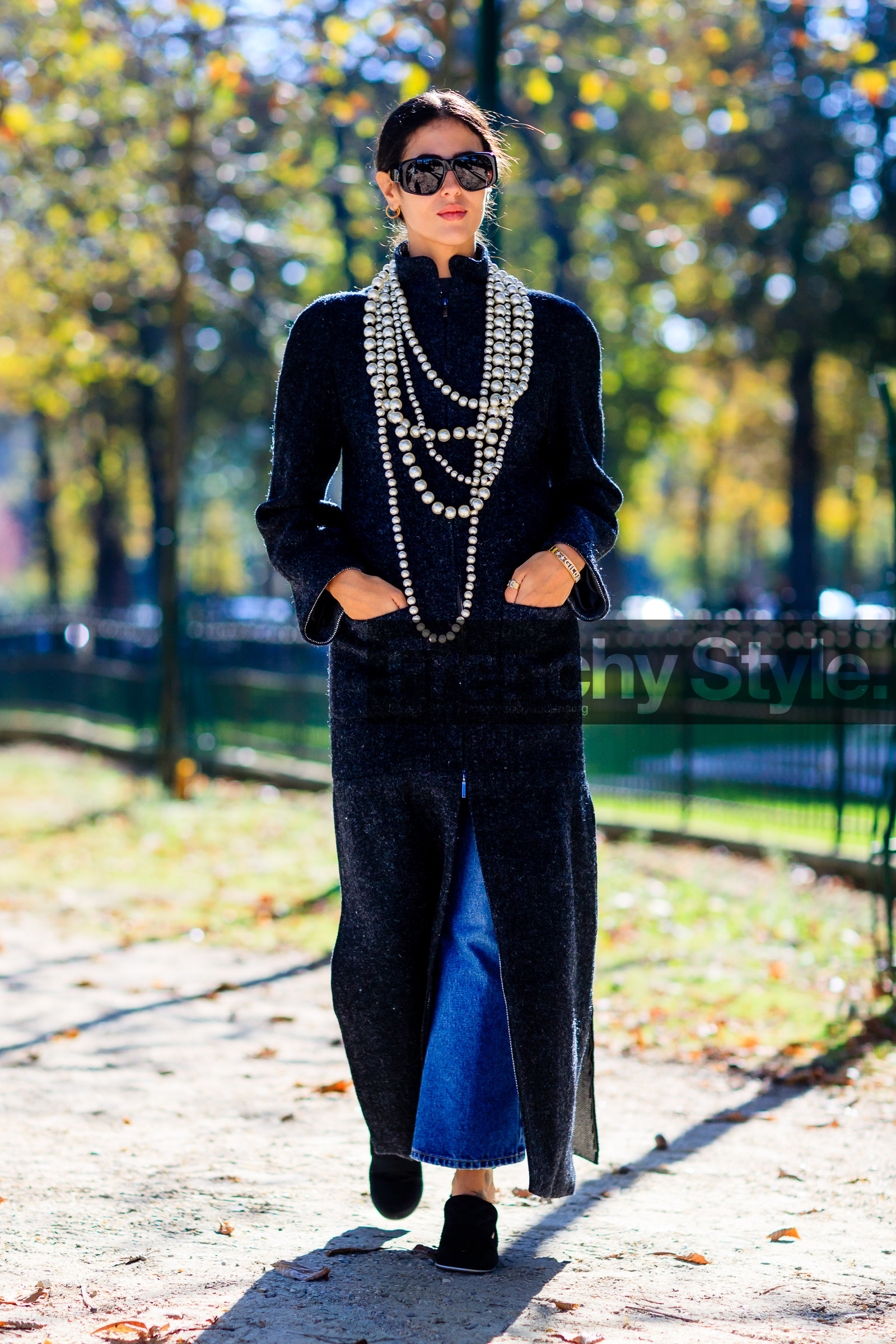 black shoes, chanel, fashion week, frenchystyle, full length, FW, gilda ambrosio, jonathan paciullo, leather shoes, long coat, navy coat, necklace, PARIS, pearls, PFW, SPRING SUMMER 2017, SS 17, street style, sunglasses, vertical, wool coat