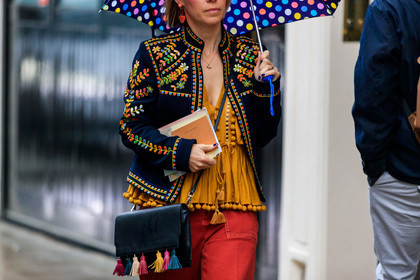 black bag, black jacket, denim pants, embroideries, fringes, graphic jacket, jeans, leather bag, multicolor bag, pompons, printed jacket, red denim, trousers, umbrella, yellow top, street style, jonathan paciullo, FW, frenchystyle, fashion week, LFW, LONDON, AUTUMN WINTER 2018-2019, AW 18-19, FALL WINTER 2018-2019, FW 18-19, horizontal, atmosphere details, detail