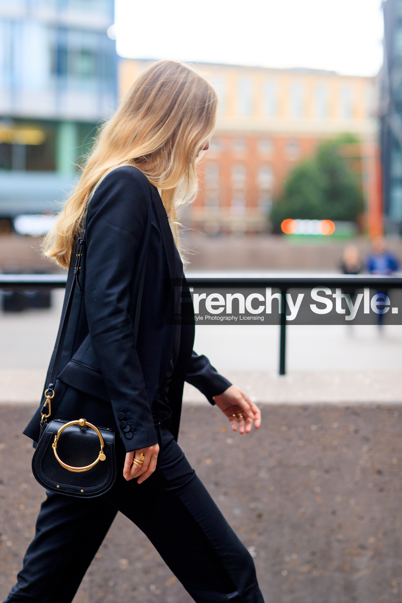 atmosphere details, black bag, black jacket, black pants, black suit, blazer, chloé, detail, fashion week, frenchystyle, FW, jonathan paciullo, leather bag, LFW, LONDON, SPRING SUMMER 2018, SS 18, street style, trousers, vertical