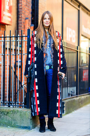 AUTUMN WINTER 2017-2018, AW 17-18, belt, black shoes, blue denim, cardigan, carlotta oddi, choker, denim pants, FALL WINTER 2017-2018, fashion week, frenchystyle, full length, FW, FW 17-18, graphic coat, grey sweater, jeans, jonathan paciullo, leather shoes, LFW, LONDON, long coat, necklace, street style, suede shoes, trousers, vertical